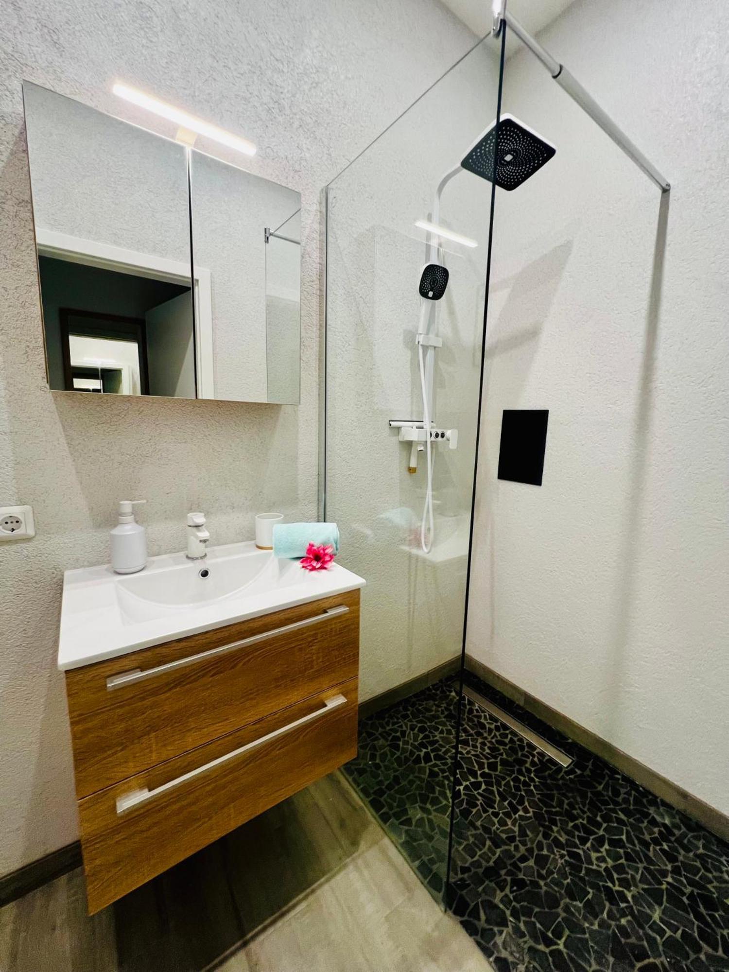 Holi Day Spa 2-Bett Zimmer App 4 Berlim Exterior foto